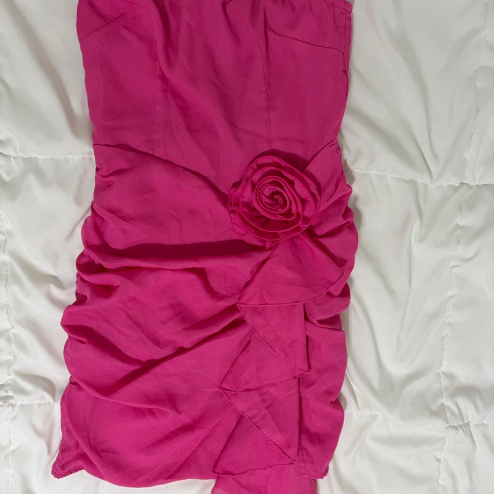 PrettyLittleThing hot Pink Strapless Dress with flower